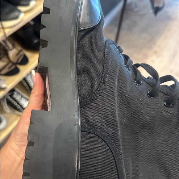 Celine Bulky laced boots , more like 41 running big - Picture 7 of 7